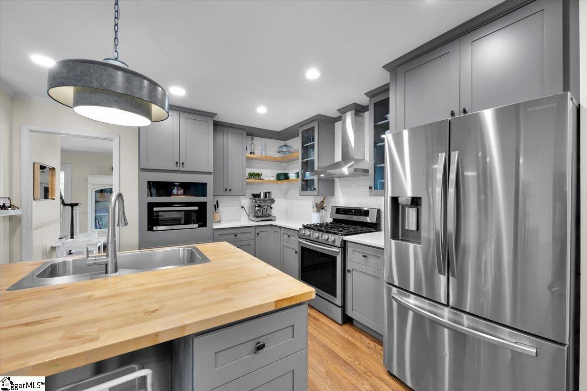 109 W Fieldsparrow Court