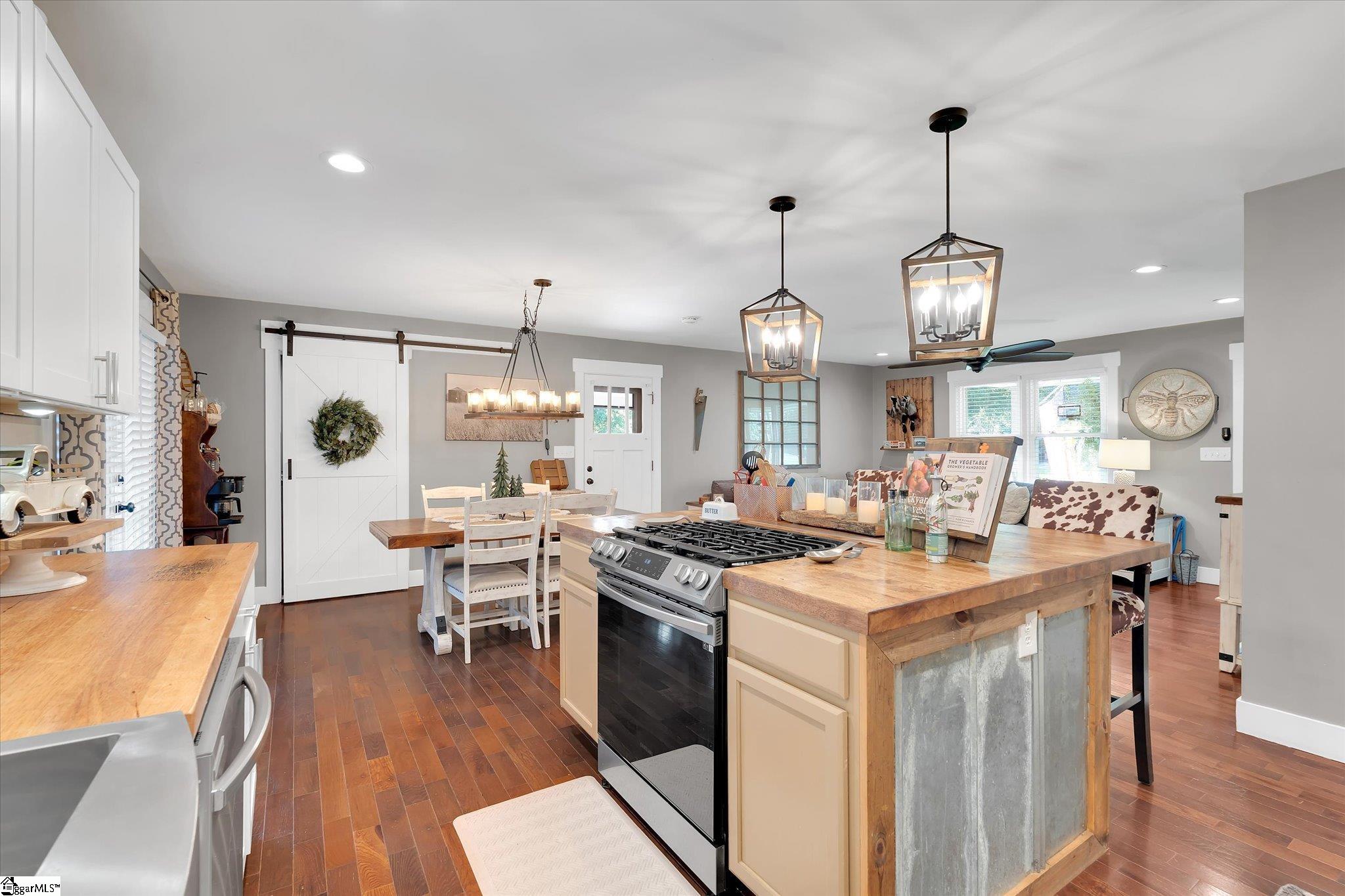 301 Ridgecrest Drive