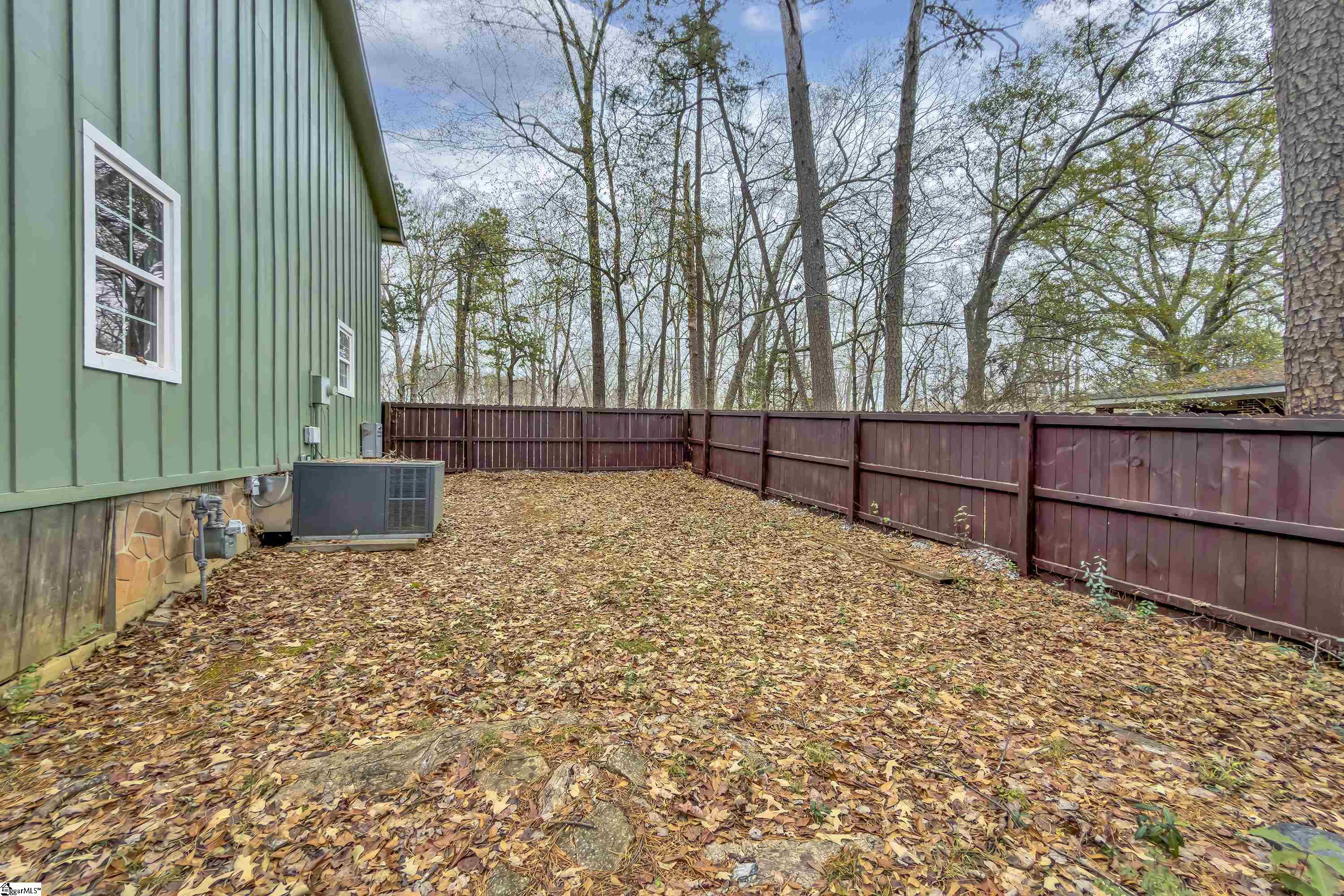 304 N Isundega Street