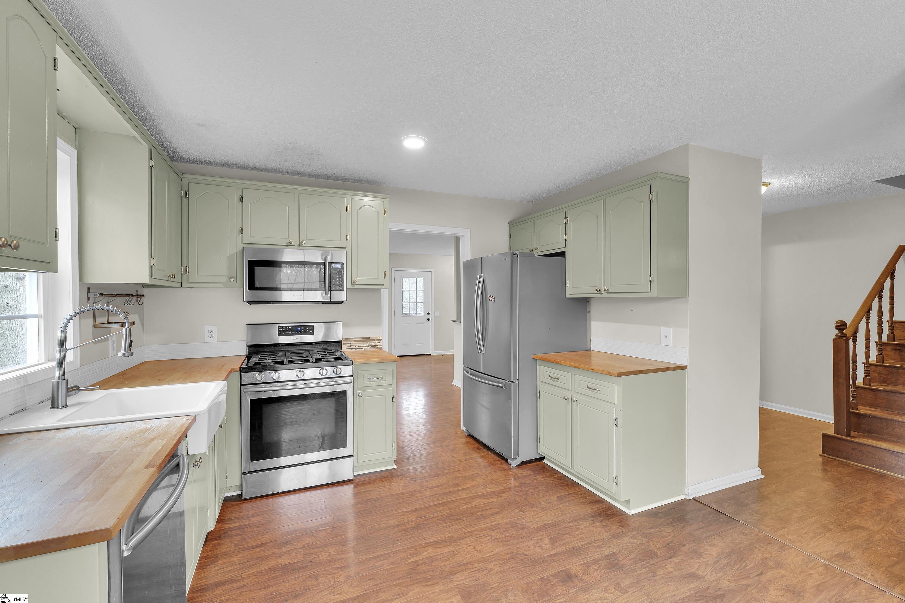 304 N Isundega Street