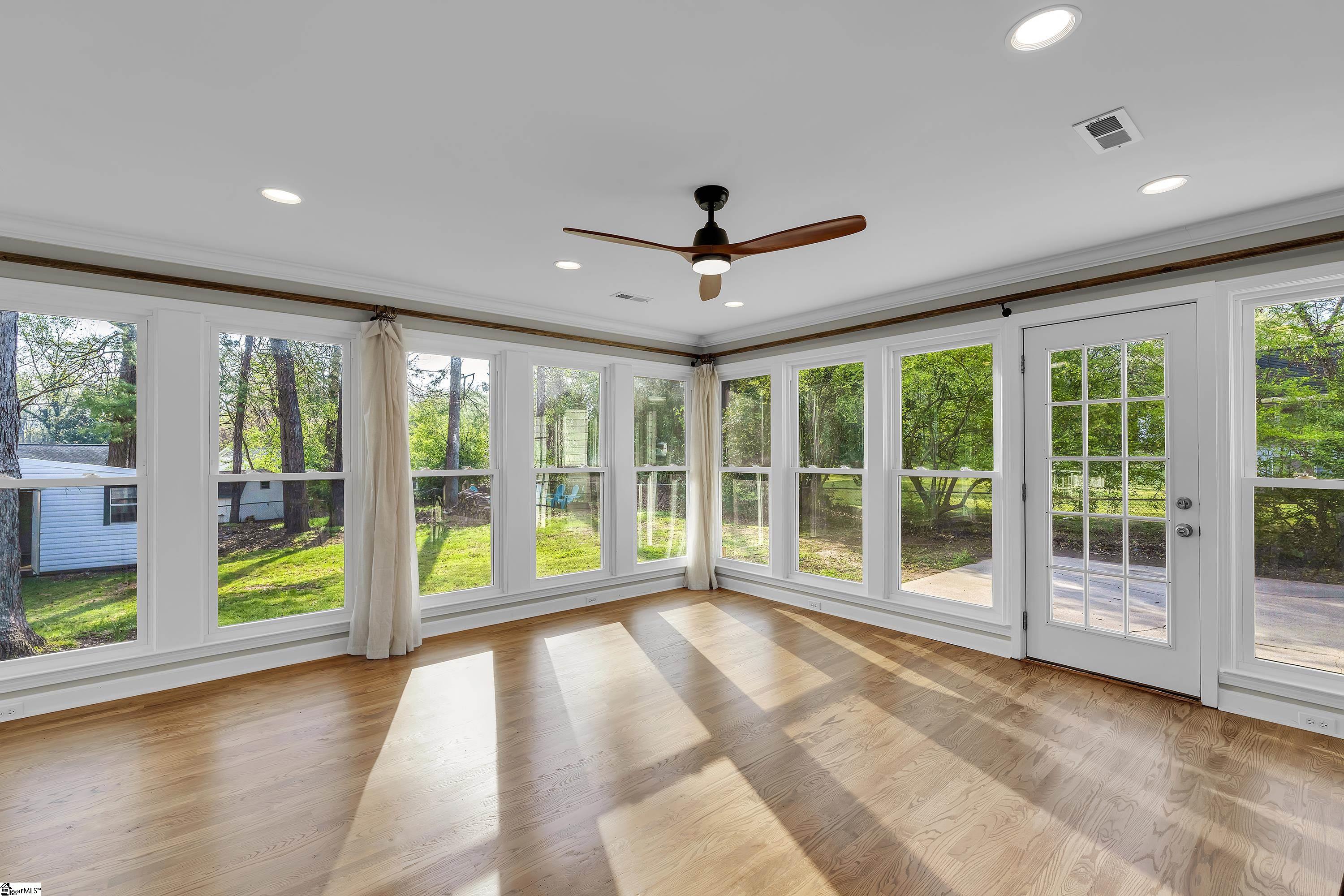 4931 Crosscreek Lane