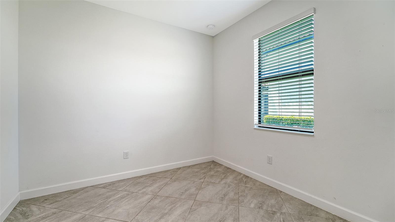 15522 ISLANDWALK AVE