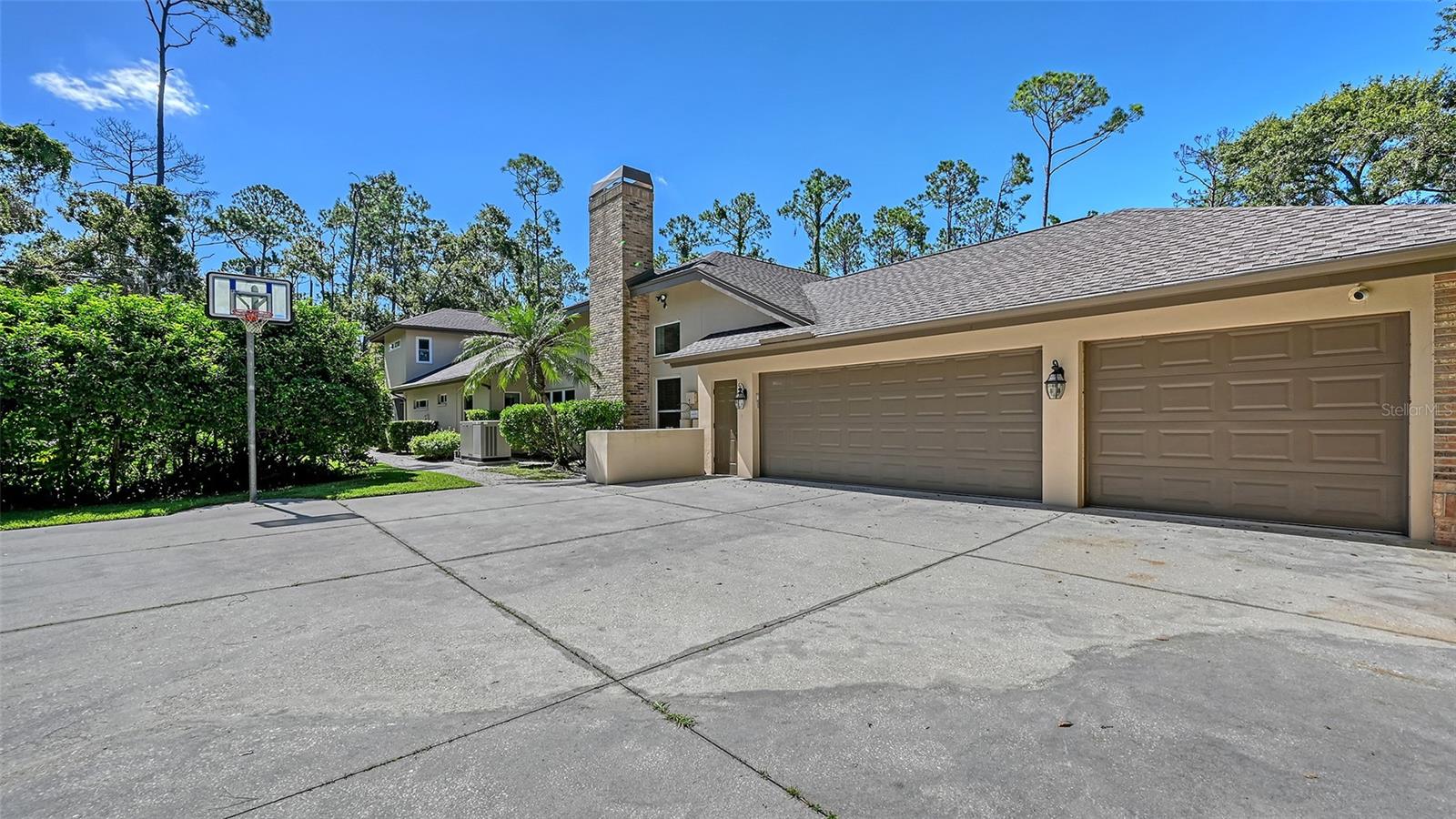 7729 RED CEDAR LN