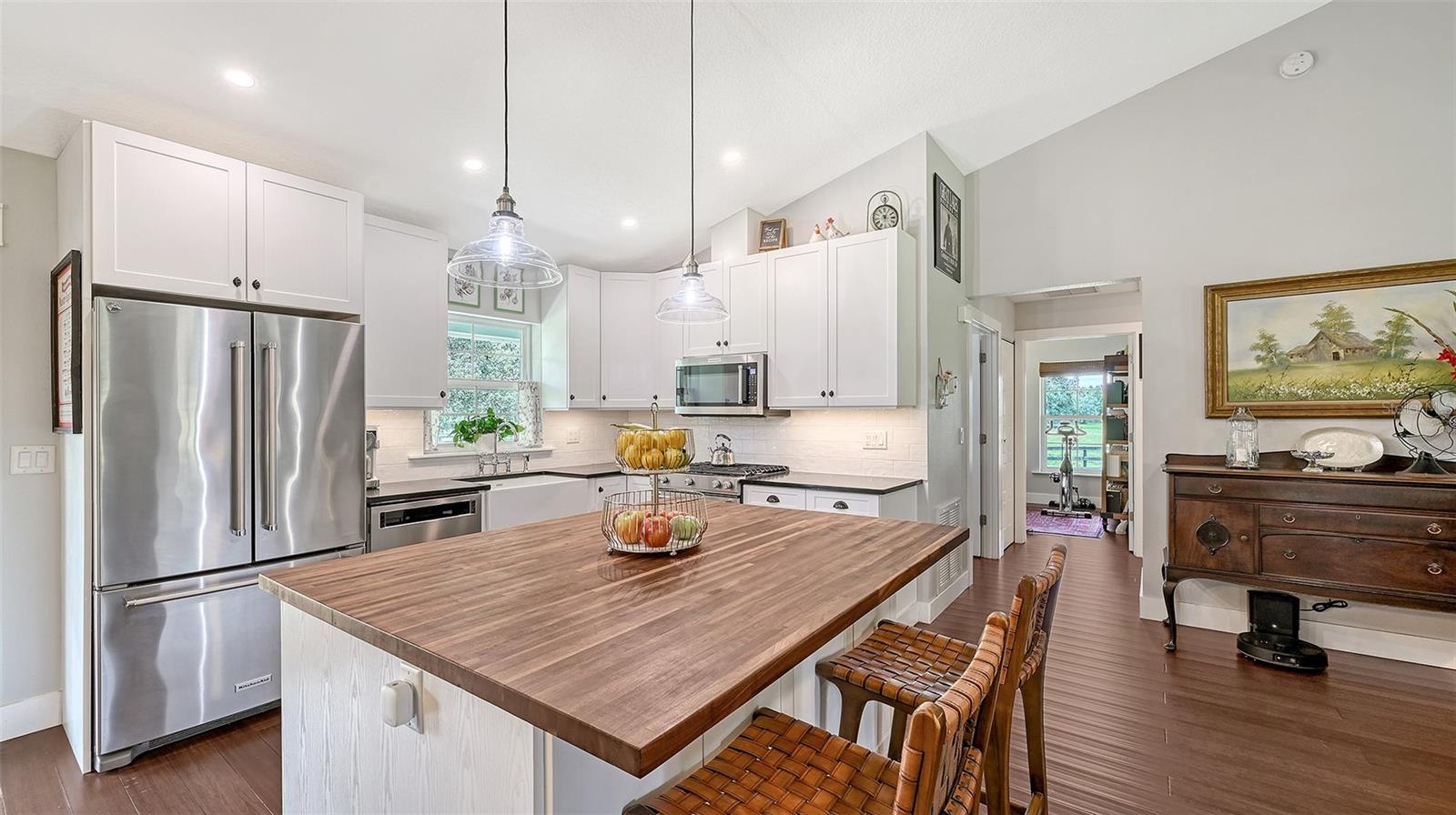 5230 WAUCHULA RD