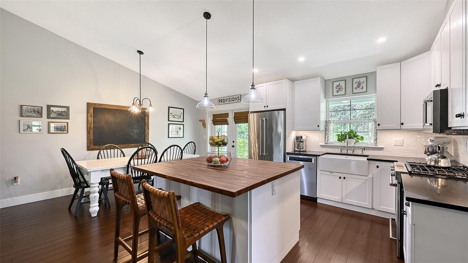 5230 WAUCHULA RD