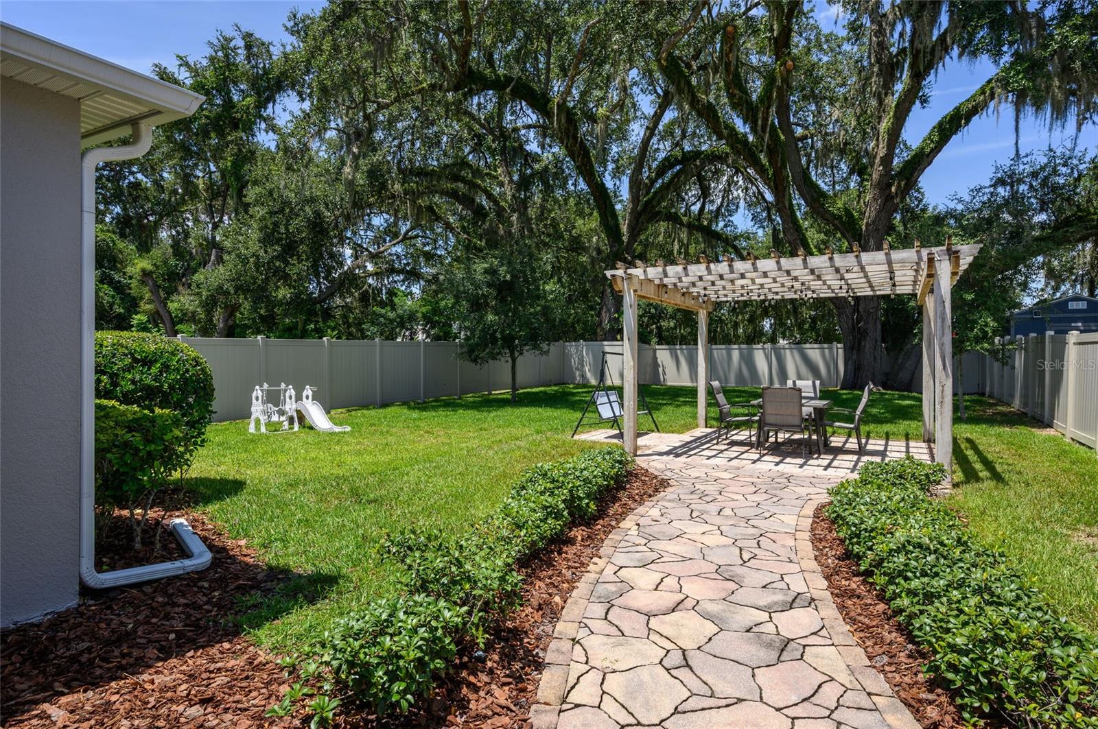 2736 ARBOR TRAIL WAY