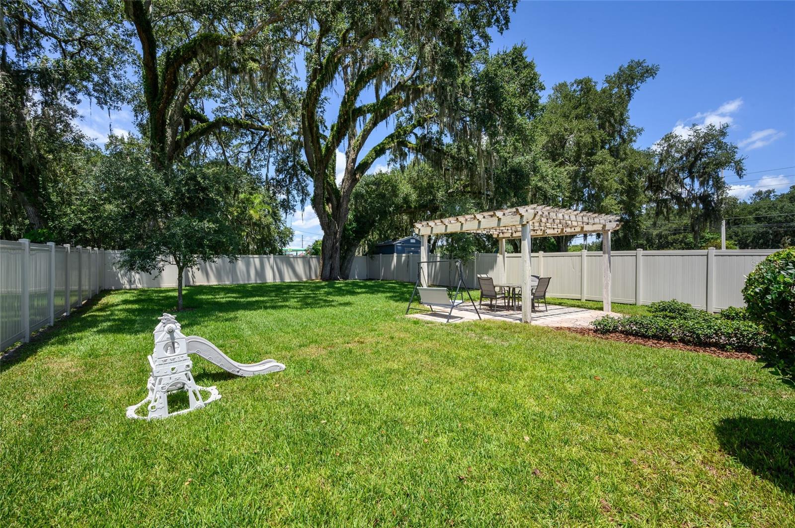 2736 ARBOR TRAIL WAY