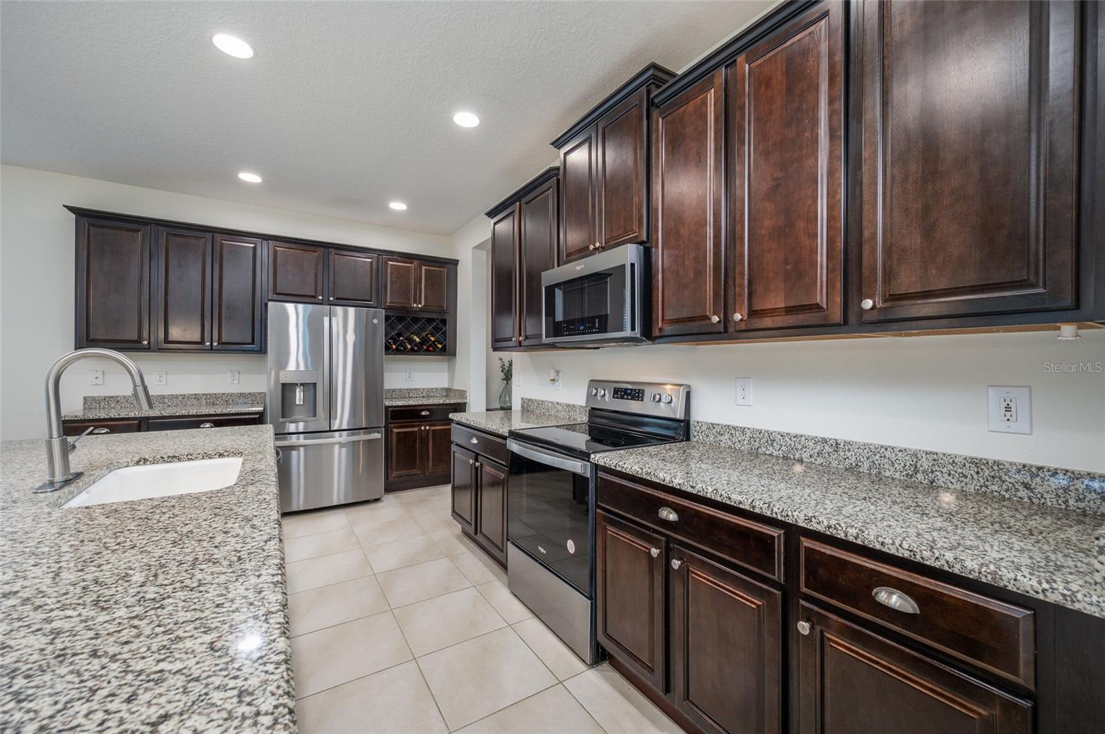 2736 ARBOR TRAIL WAY