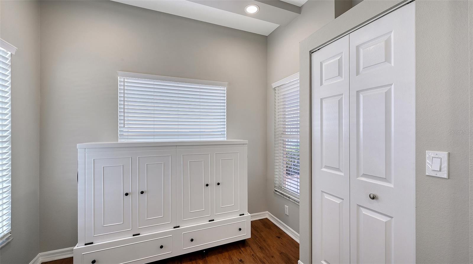 4207 CADDIE DR E #104