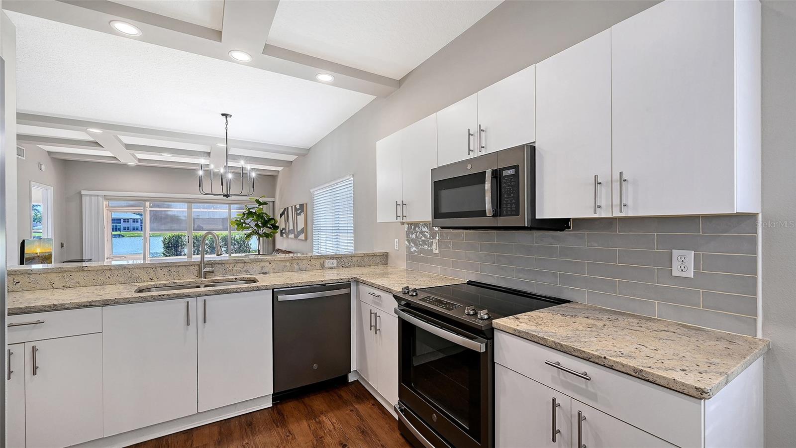 4207 CADDIE DR E #104