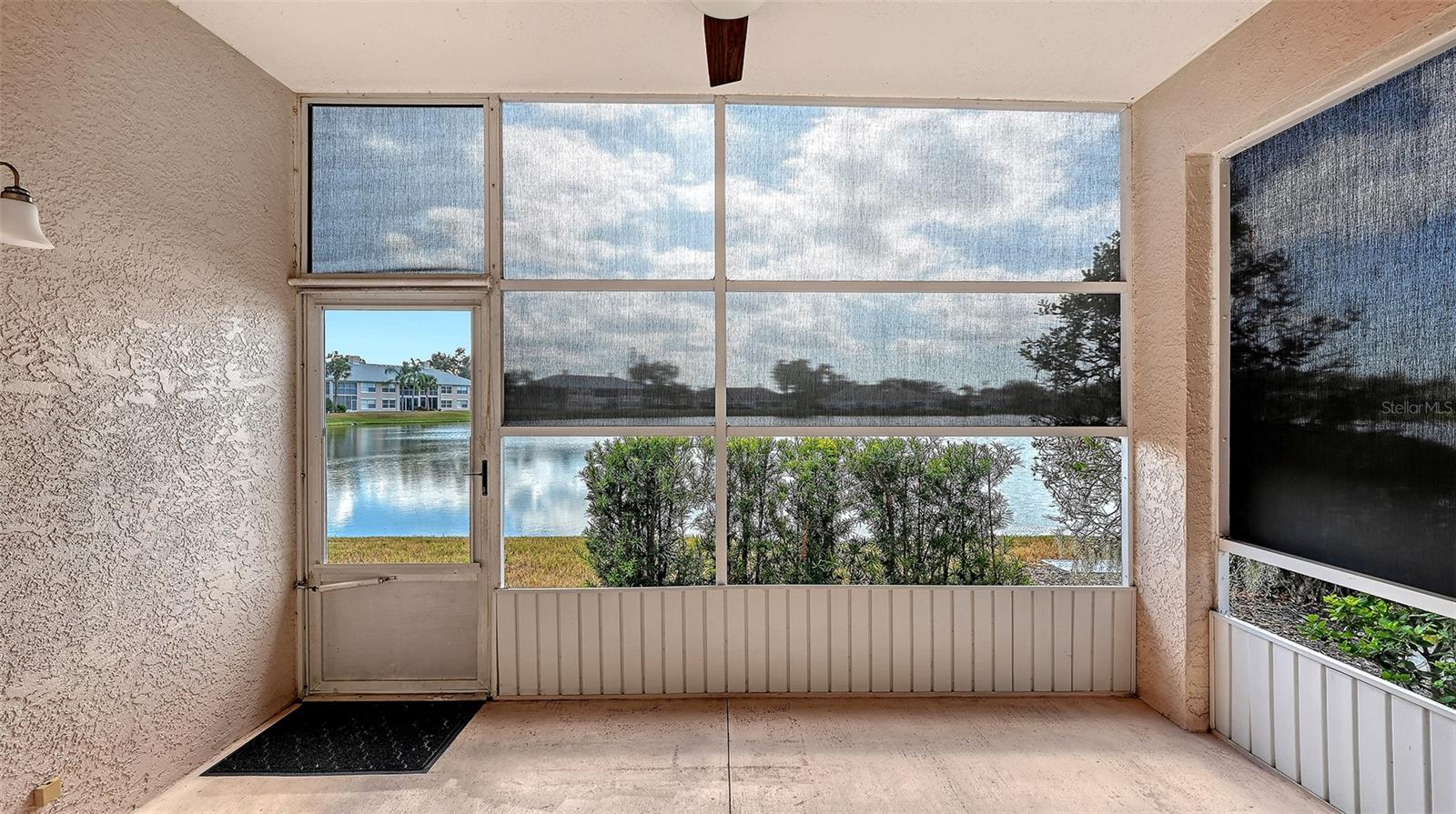 4207 CADDIE DR E #104