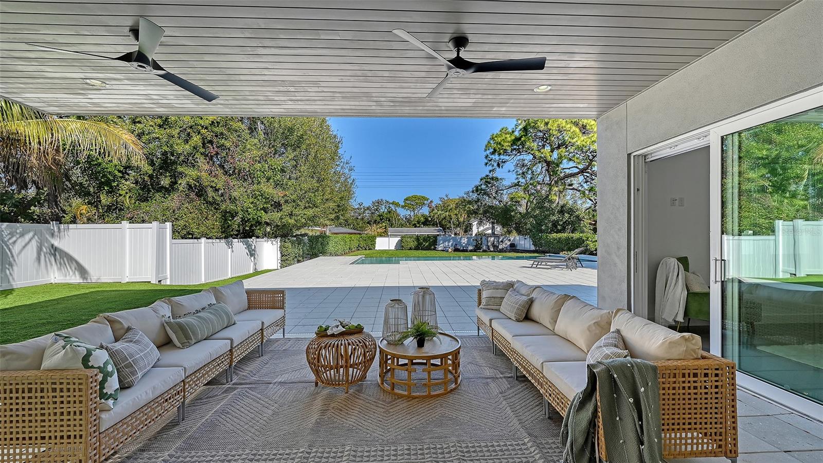 2215 DATURA ST