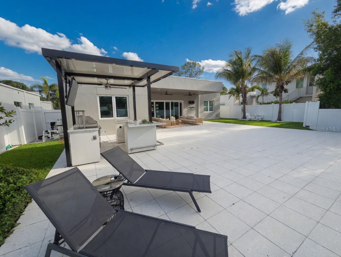 2215 DATURA ST