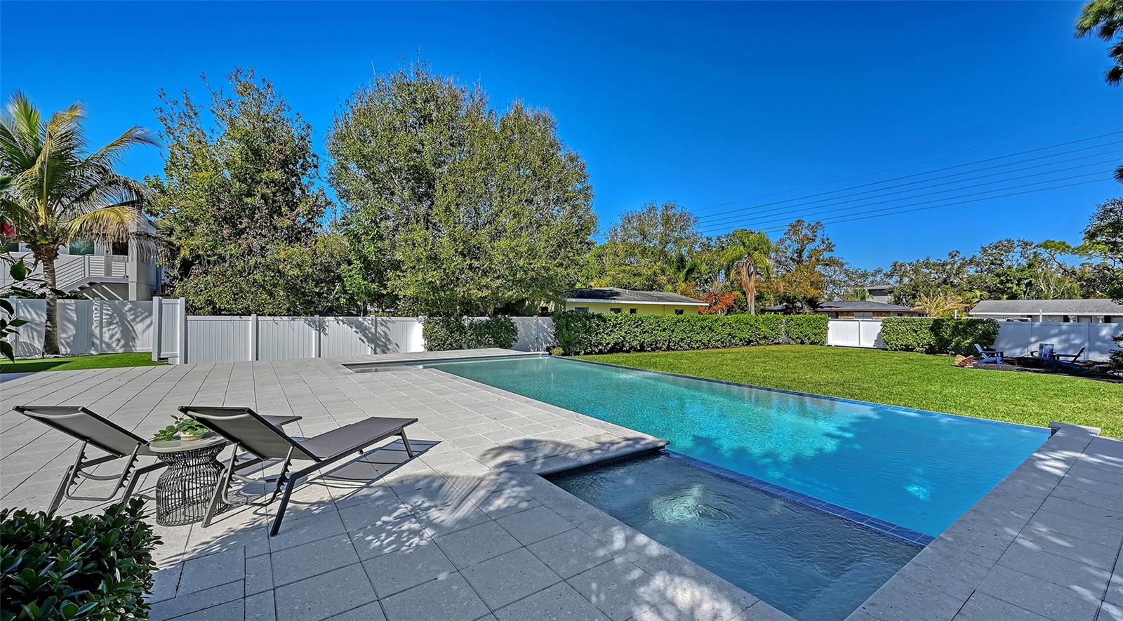 2215 DATURA ST