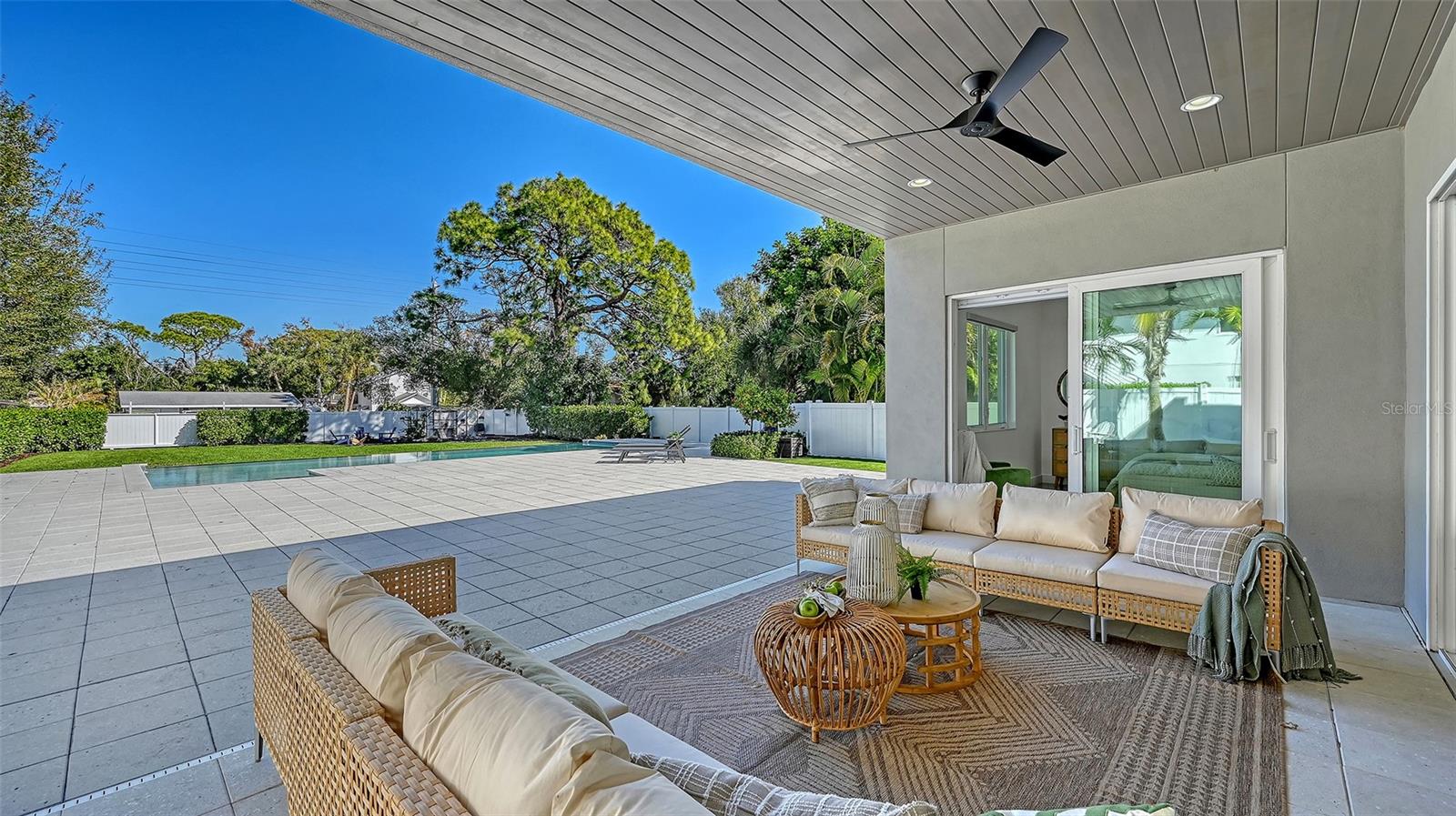 2215 DATURA ST