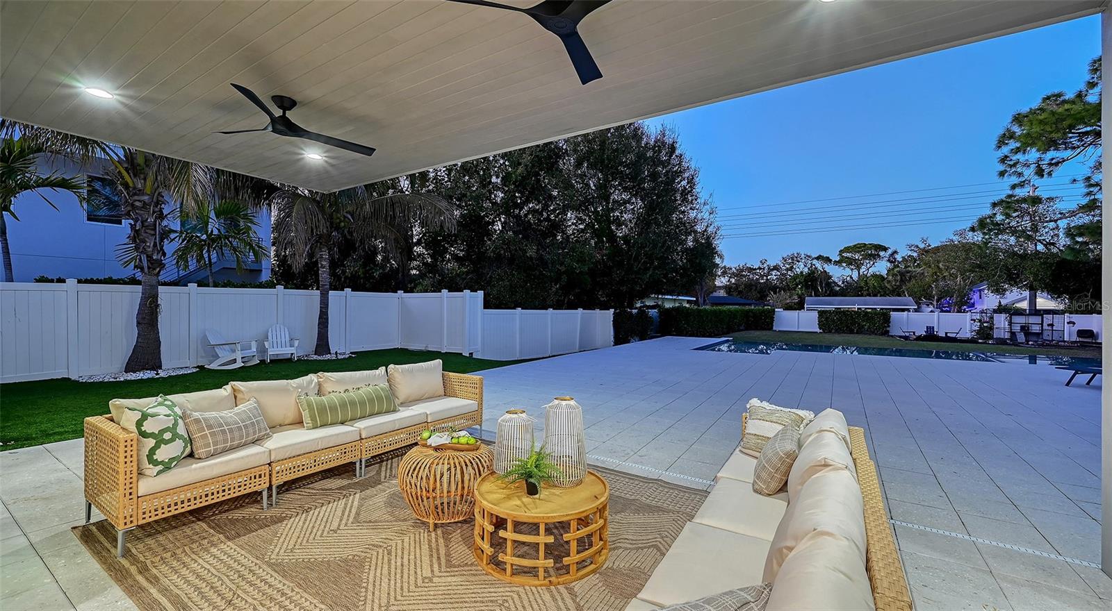 2215 DATURA ST