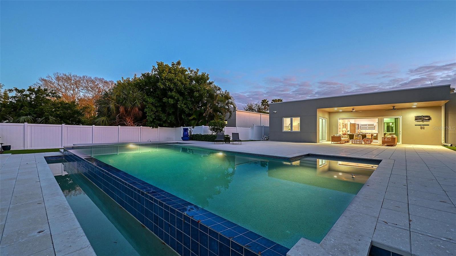 2215 DATURA ST