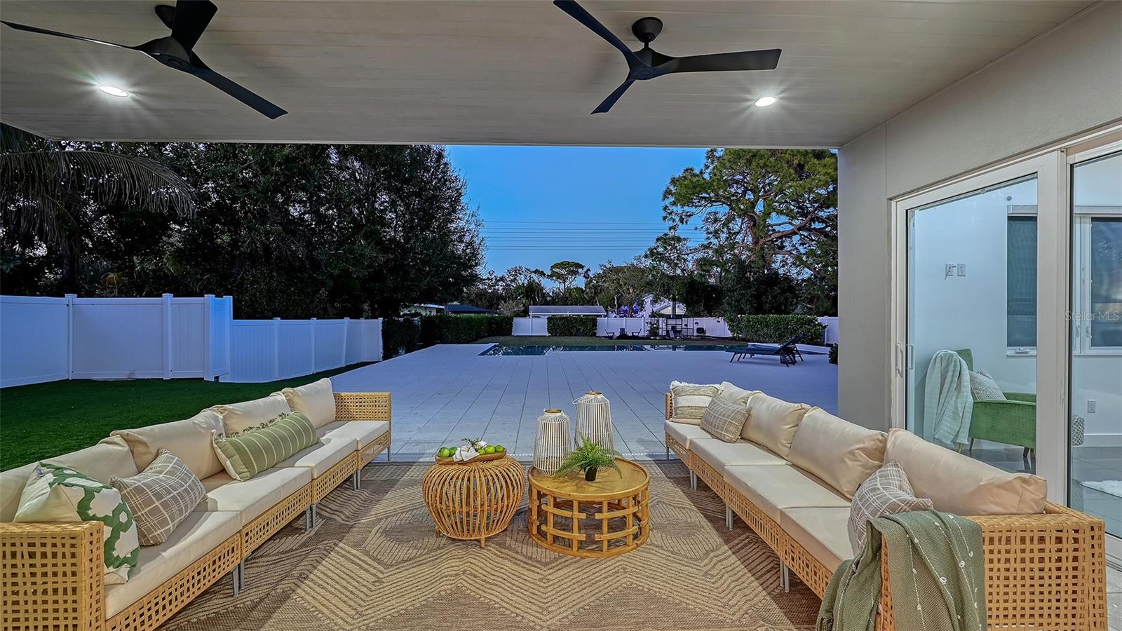 2215 DATURA ST