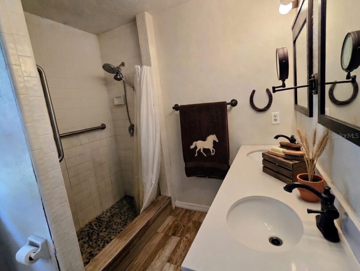 7783 SADDLE CREEK TRL