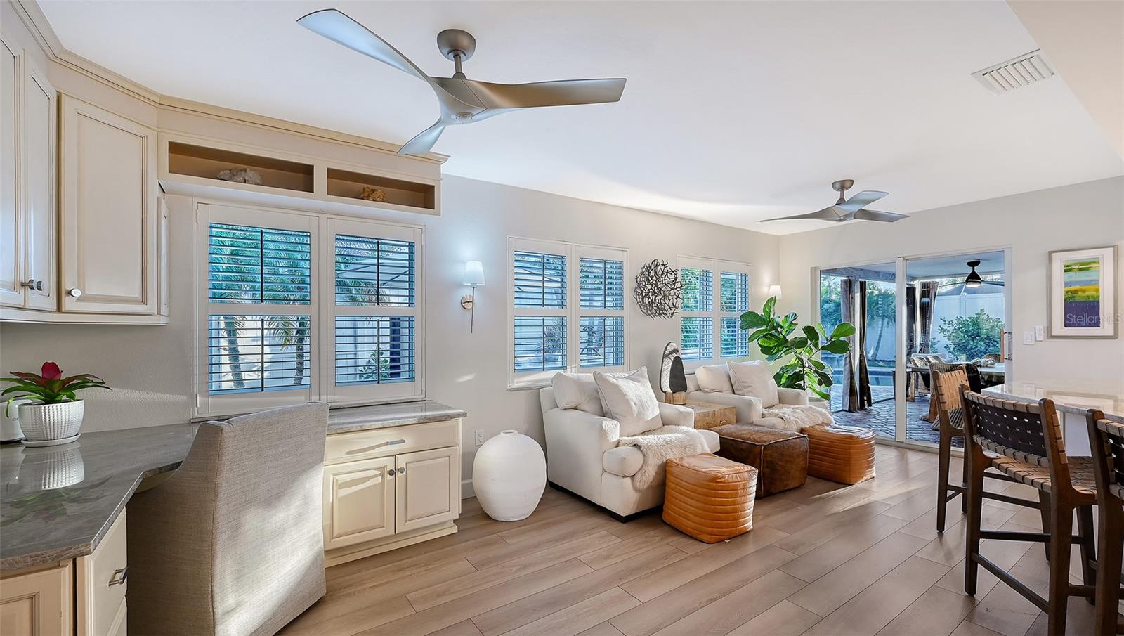 7137 WESTMORELAND DR