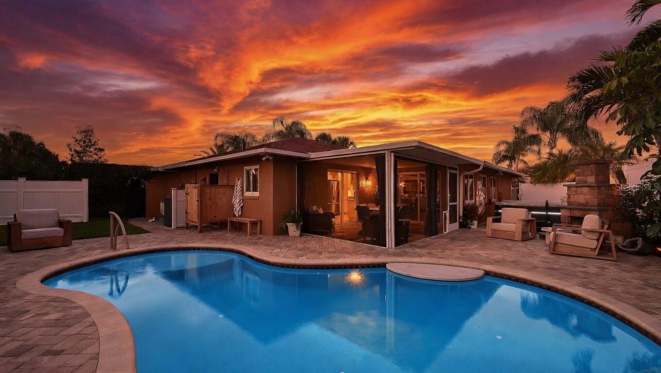 7137 WESTMORELAND DR