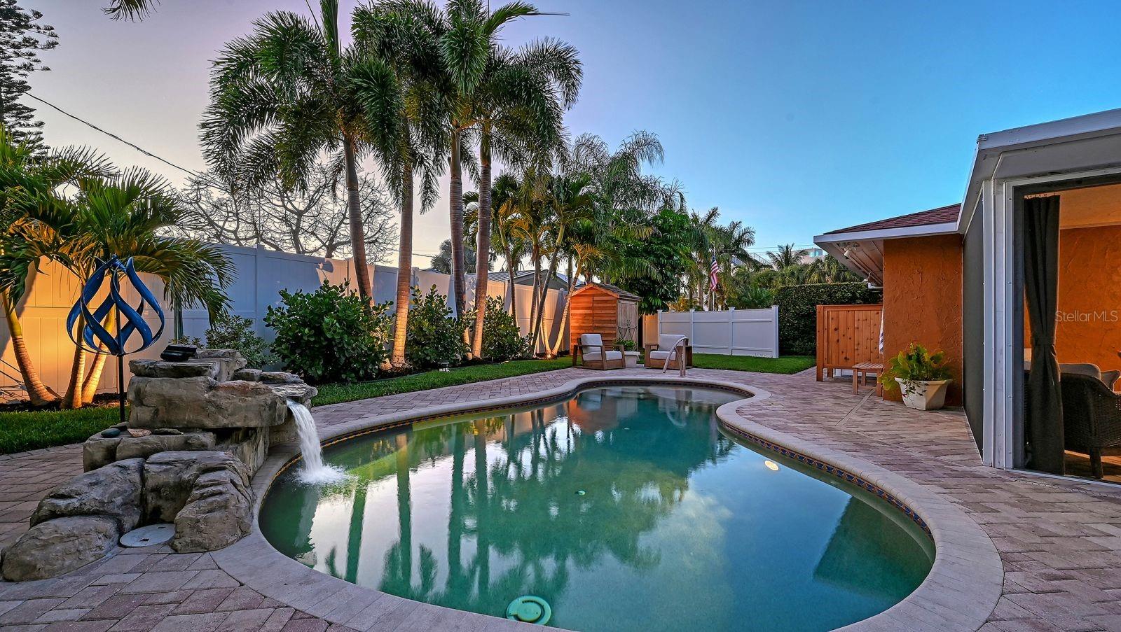 7137 WESTMORELAND DR