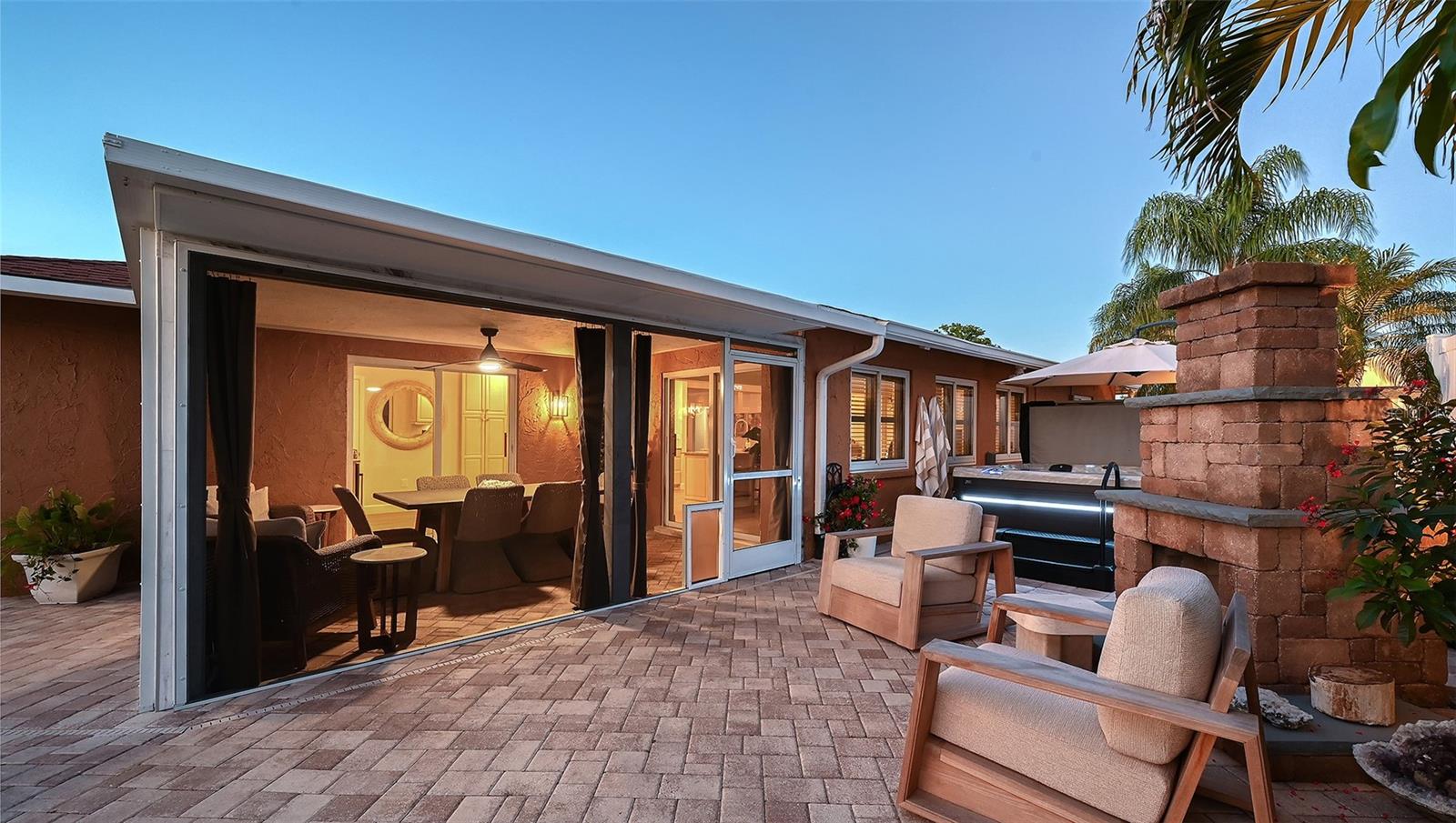 7137 WESTMORELAND DR