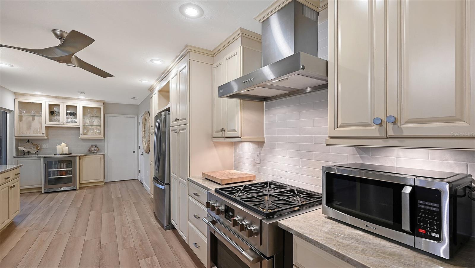 7137 WESTMORELAND DR