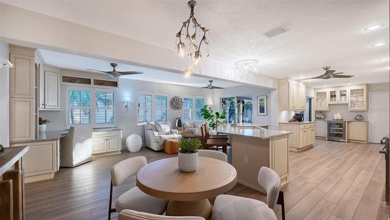 7137 WESTMORELAND DR