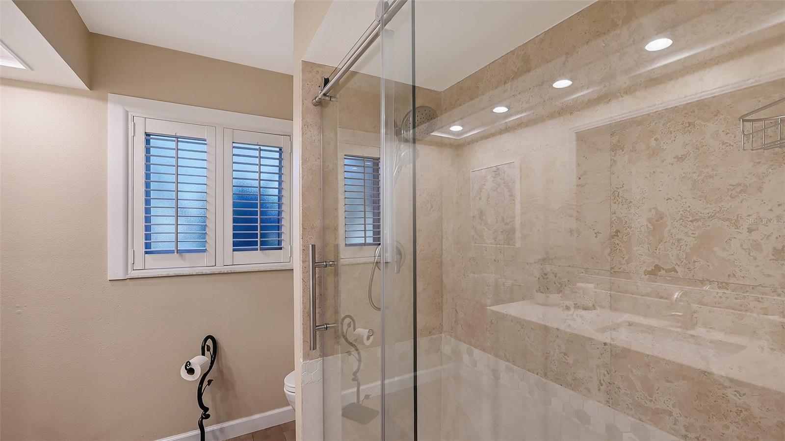 7137 WESTMORELAND DR