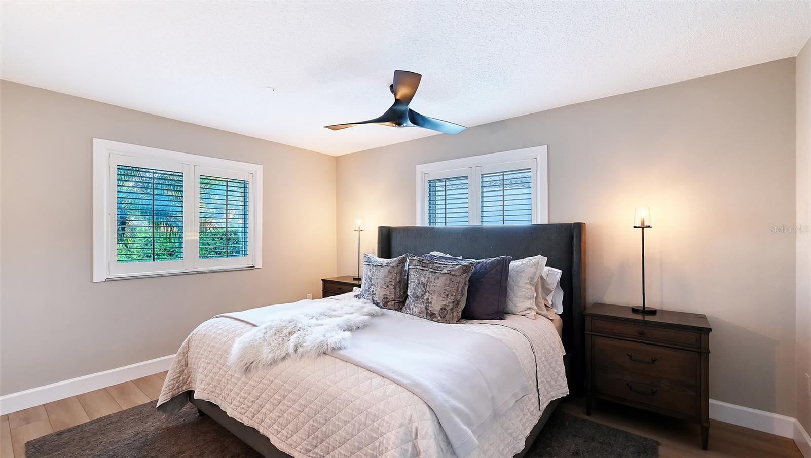 7137 WESTMORELAND DR