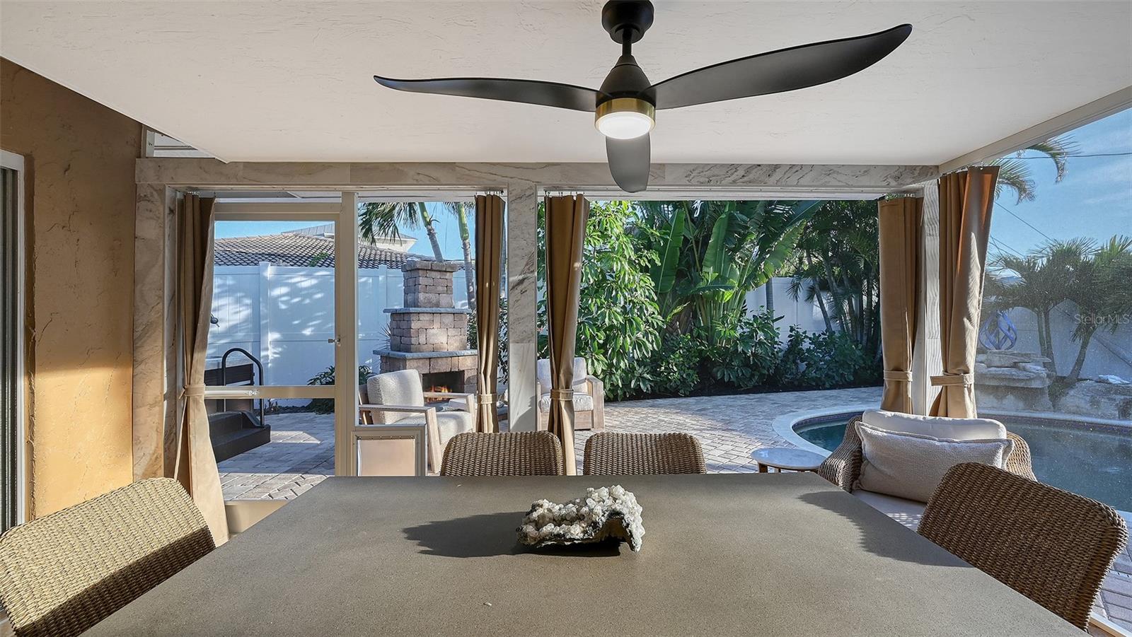 7137 WESTMORELAND DR