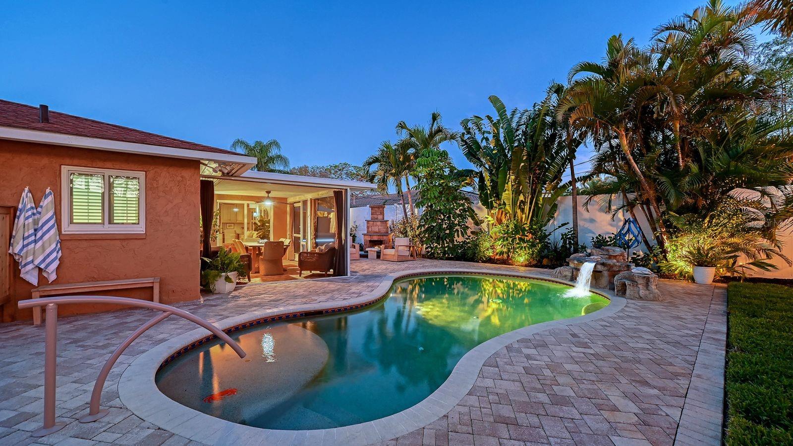 7137 WESTMORELAND DR