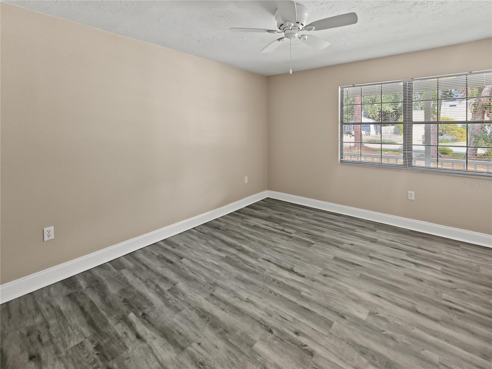4598 CACTUS AVE
