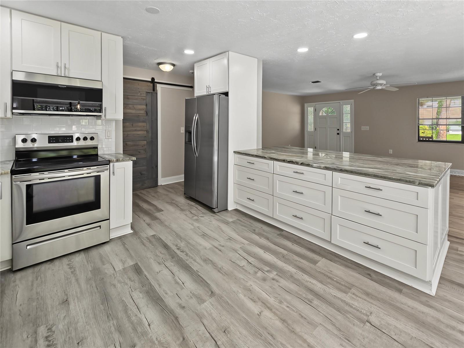 4598 CACTUS AVE