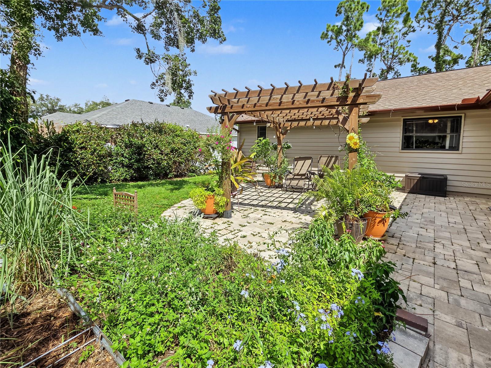 4598 CACTUS AVE