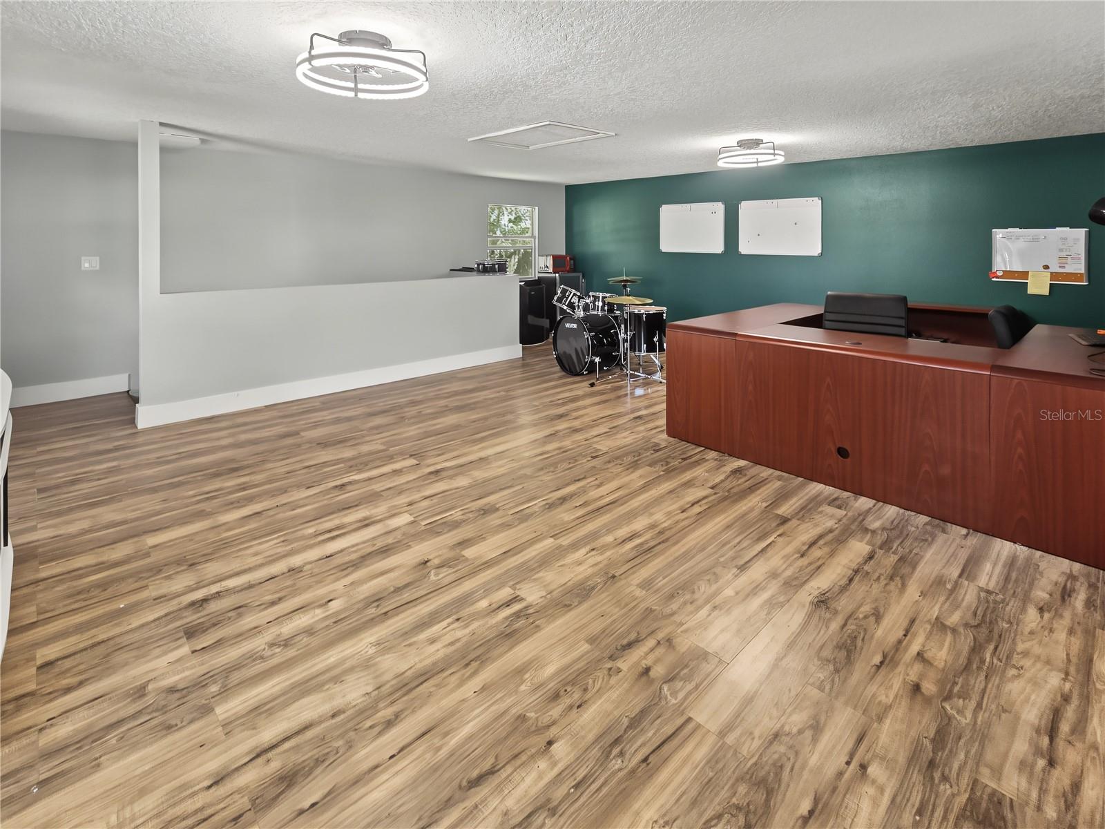 13604 3RD AVE E