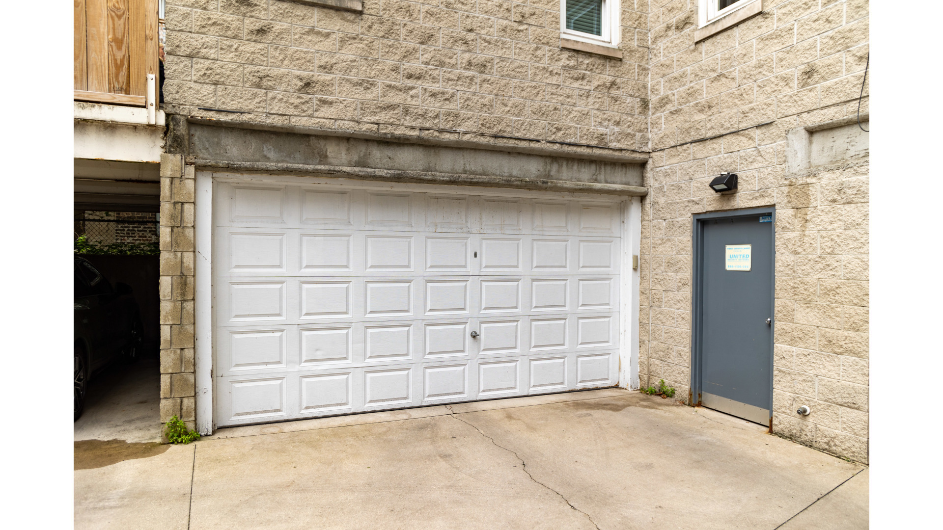 436 W Belmont Avenue Unit: 401