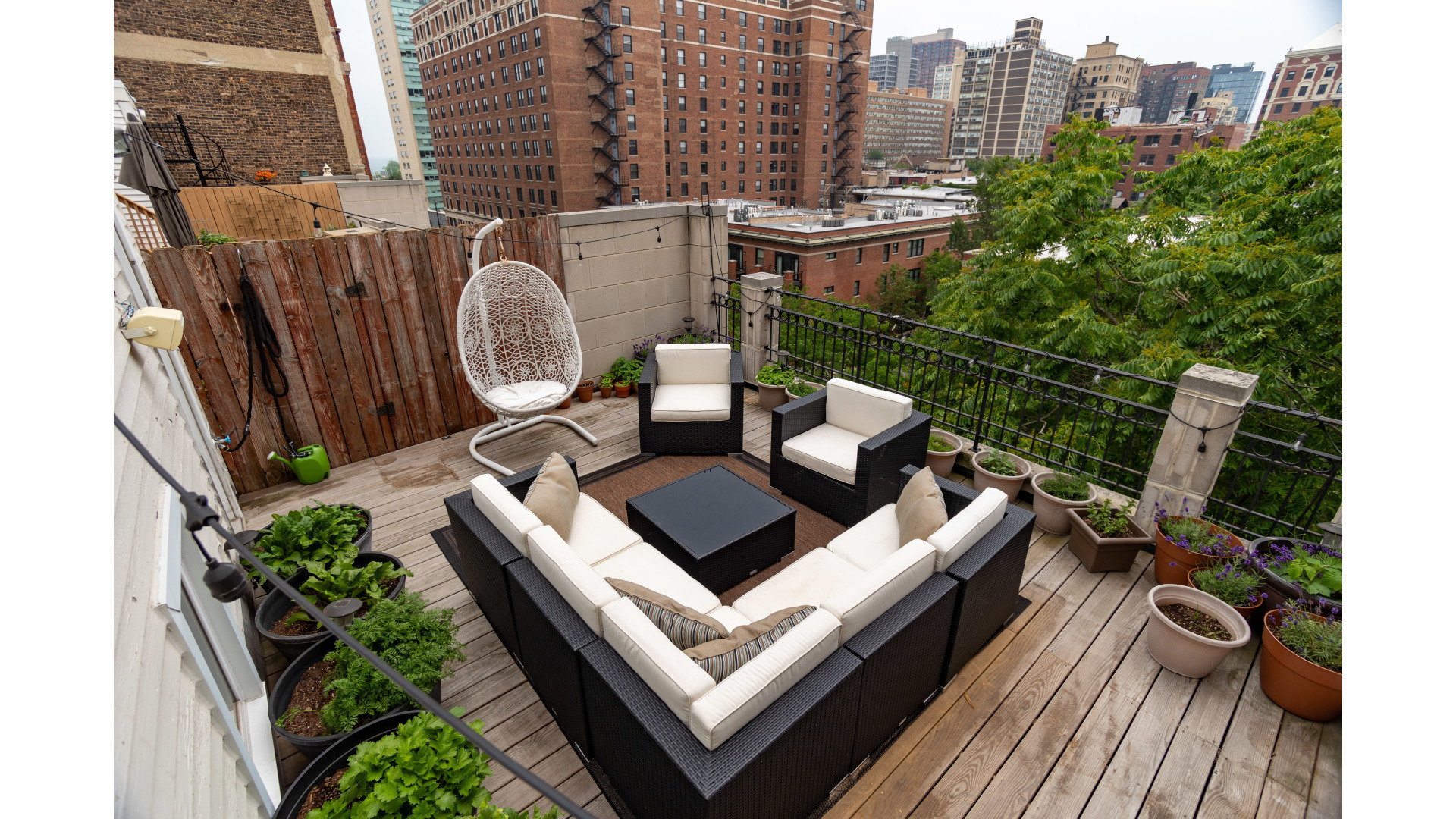 436 W Belmont Avenue Unit: 401