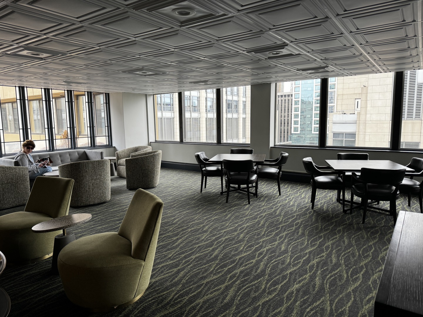 233 E Erie Street Unit: 2009