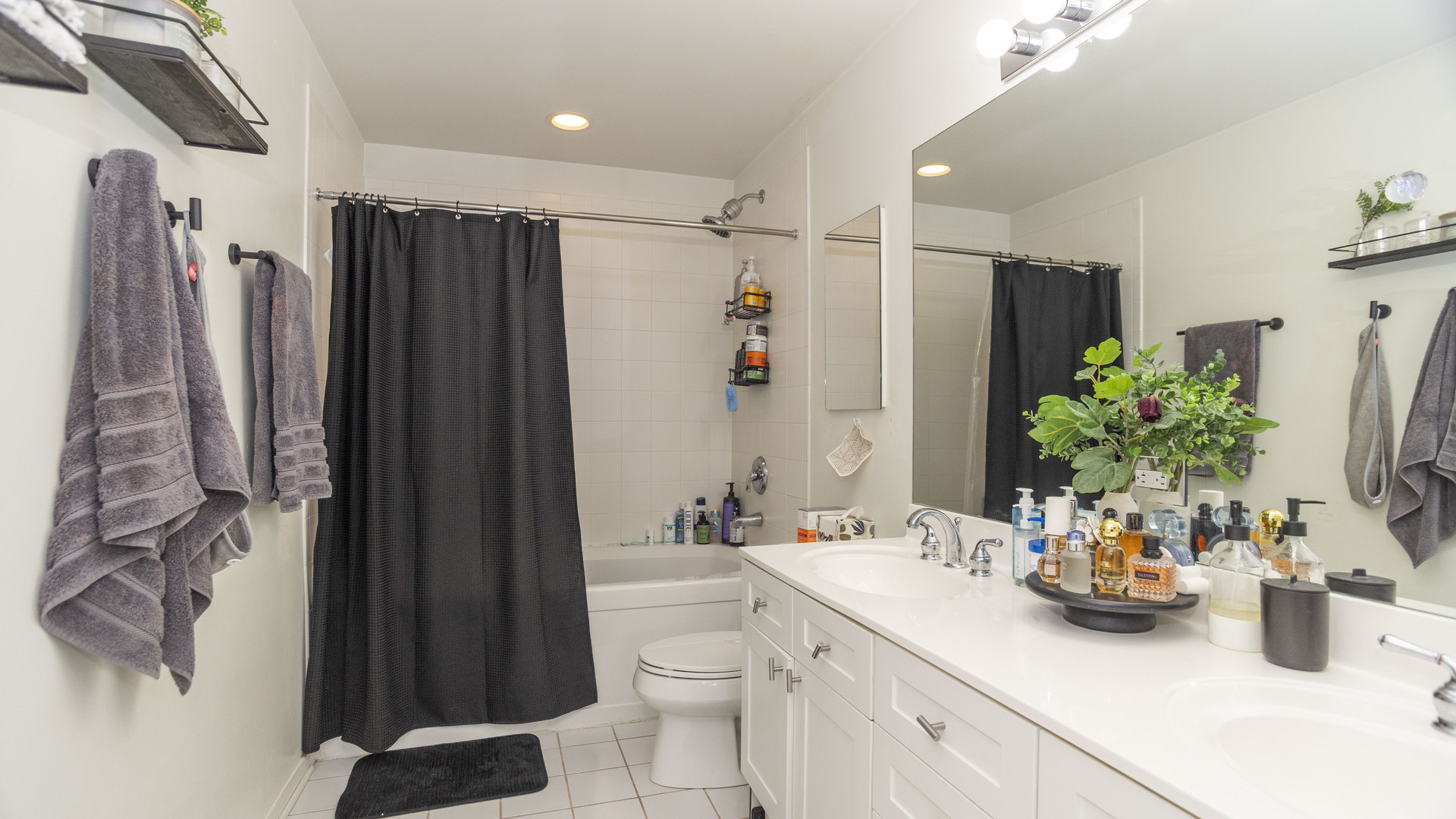 1546 N Orleans Street Unit: 601