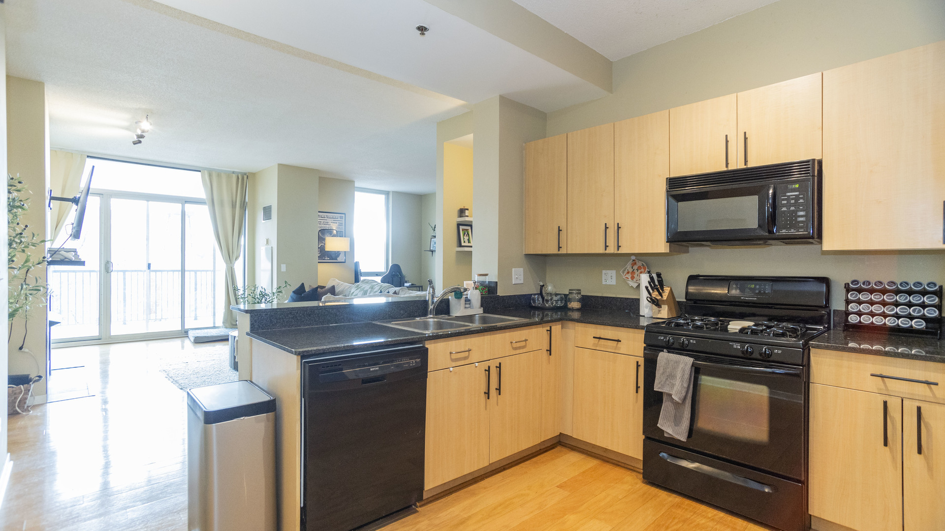 1546 N Orleans Street Unit: 601