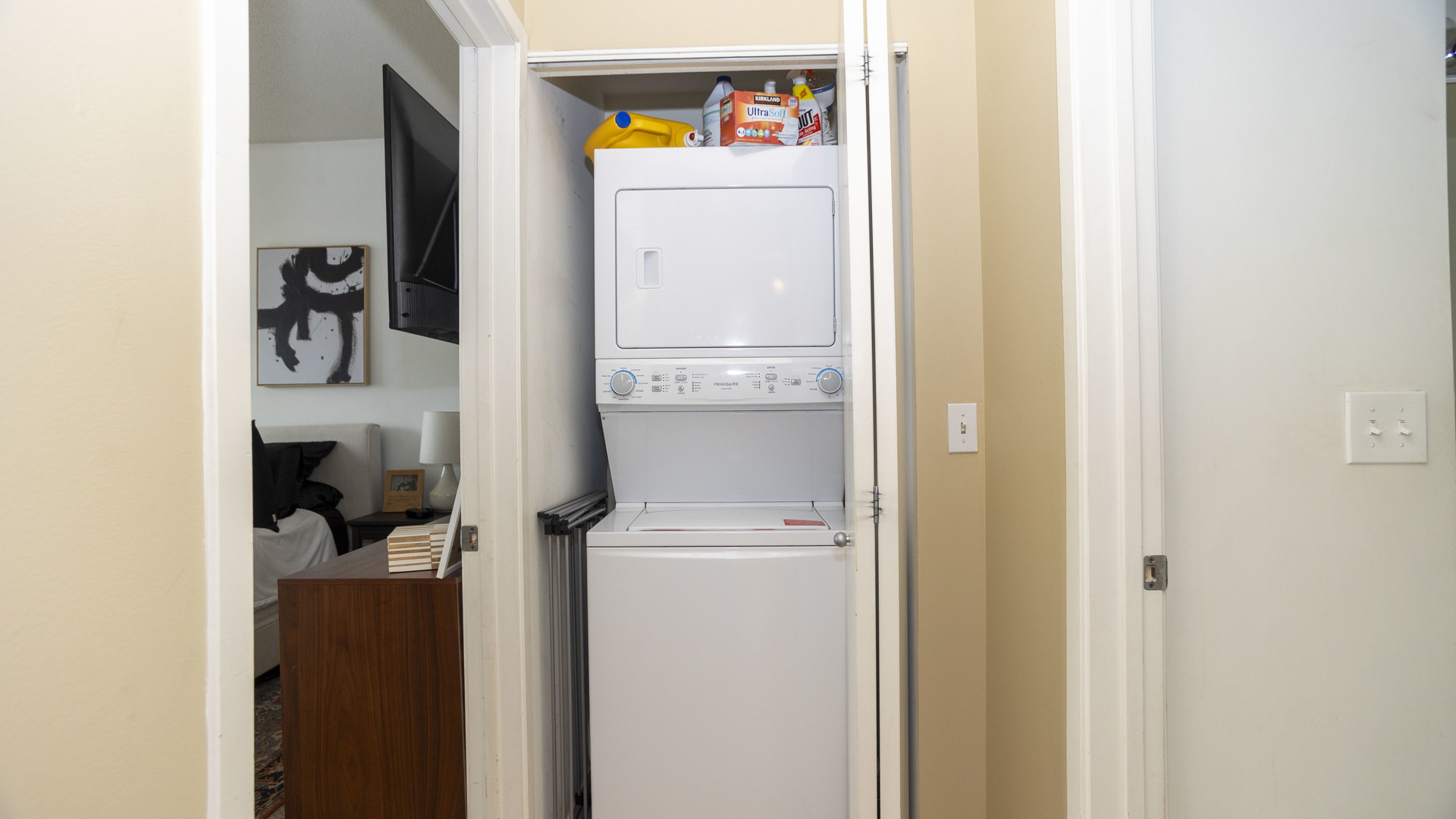 1546 N Orleans Street Unit: 601