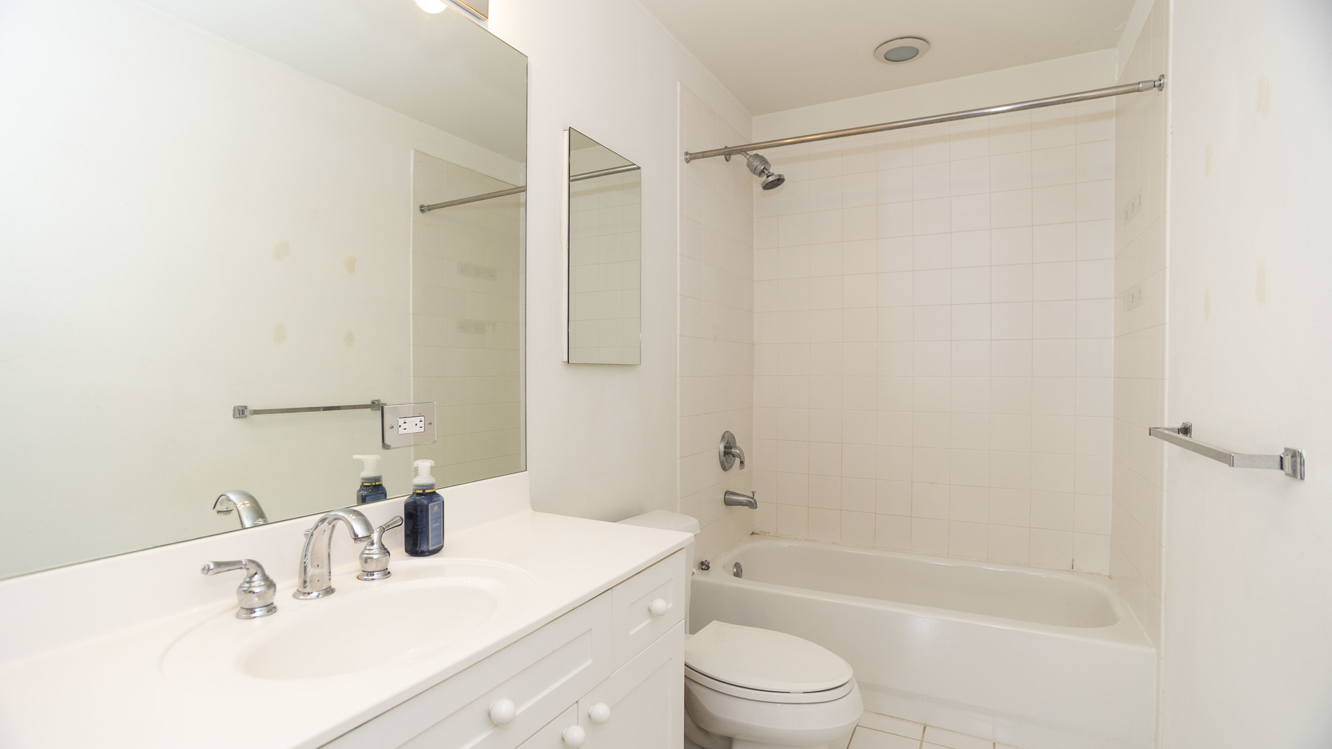 1546 N Orleans Street Unit: 601