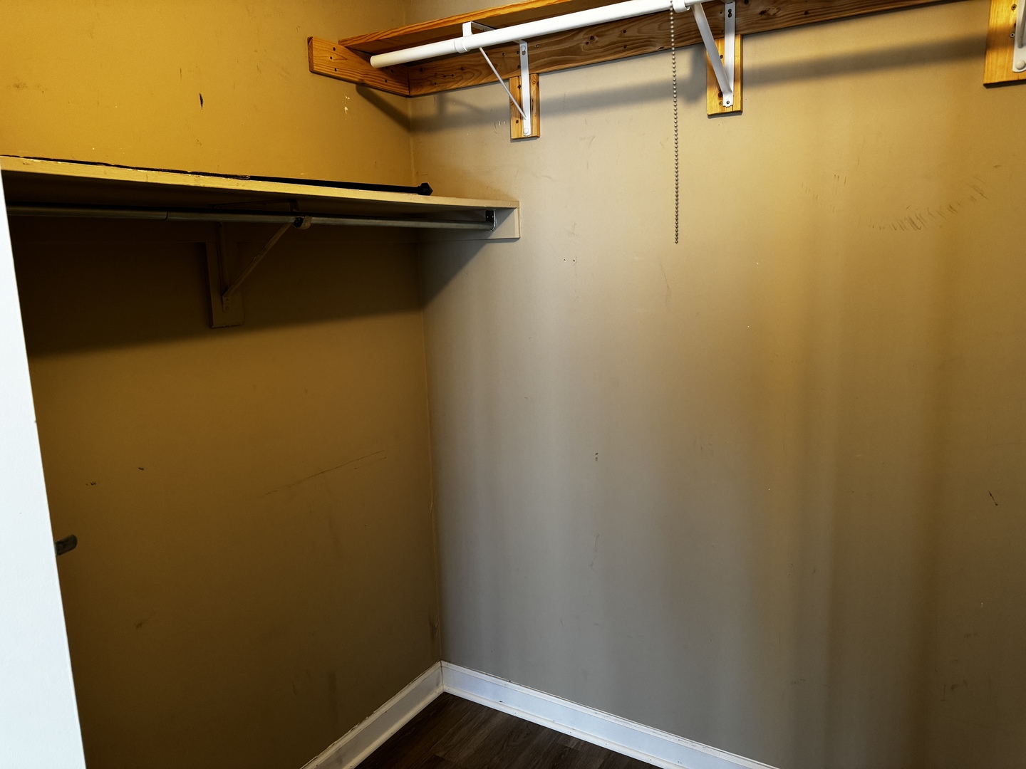 10 E ONTARIO Street Unit: 1903