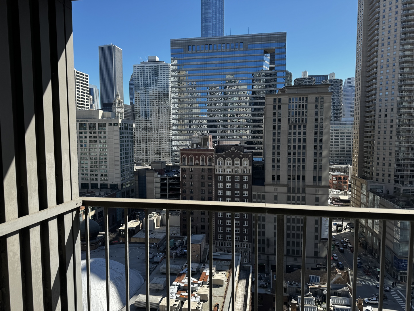 10 E ONTARIO Street Unit: 1903