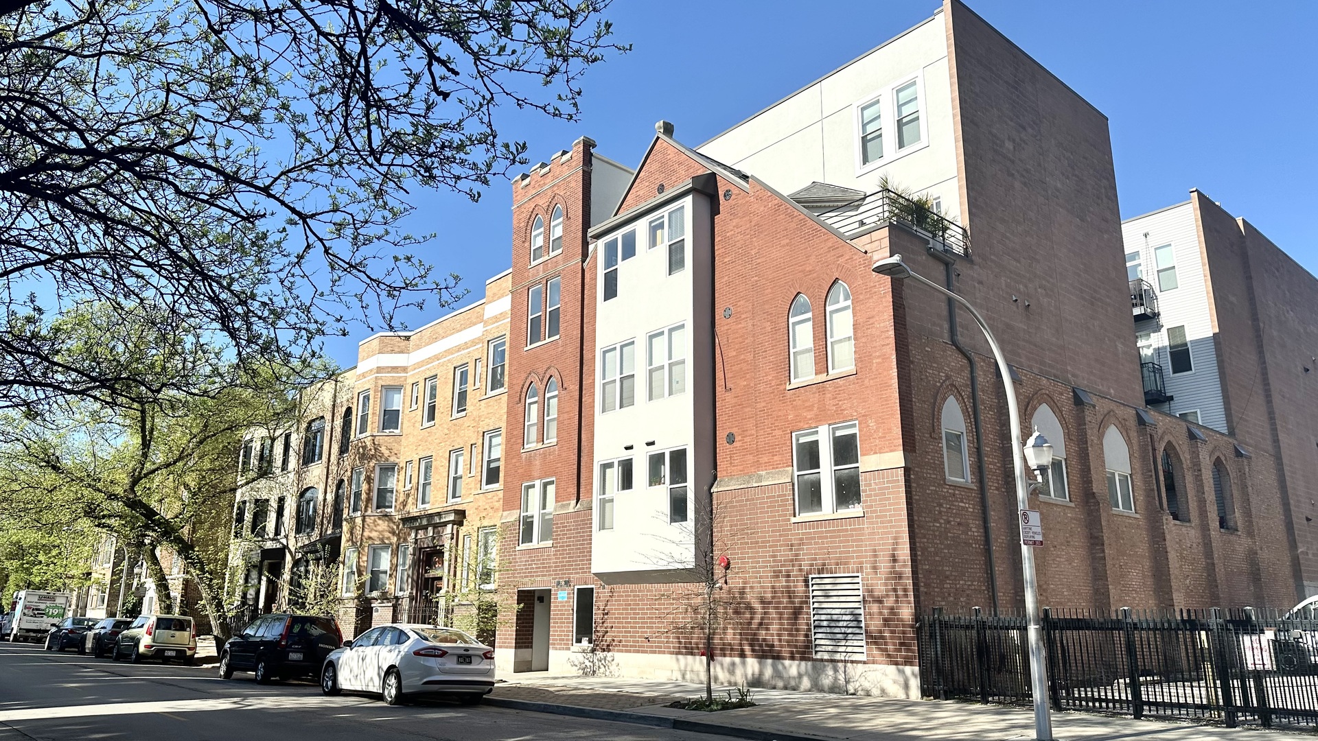 3516 N Sheffield Avenue Unit: 1FS