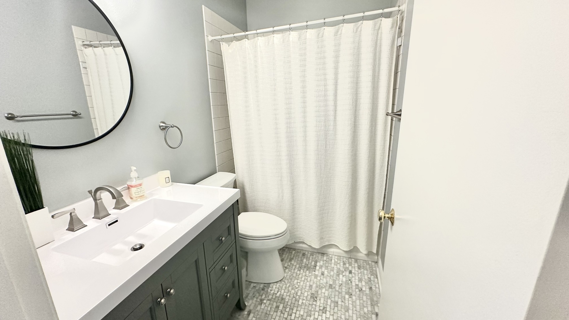 3516 N Sheffield Avenue Unit: 1FS