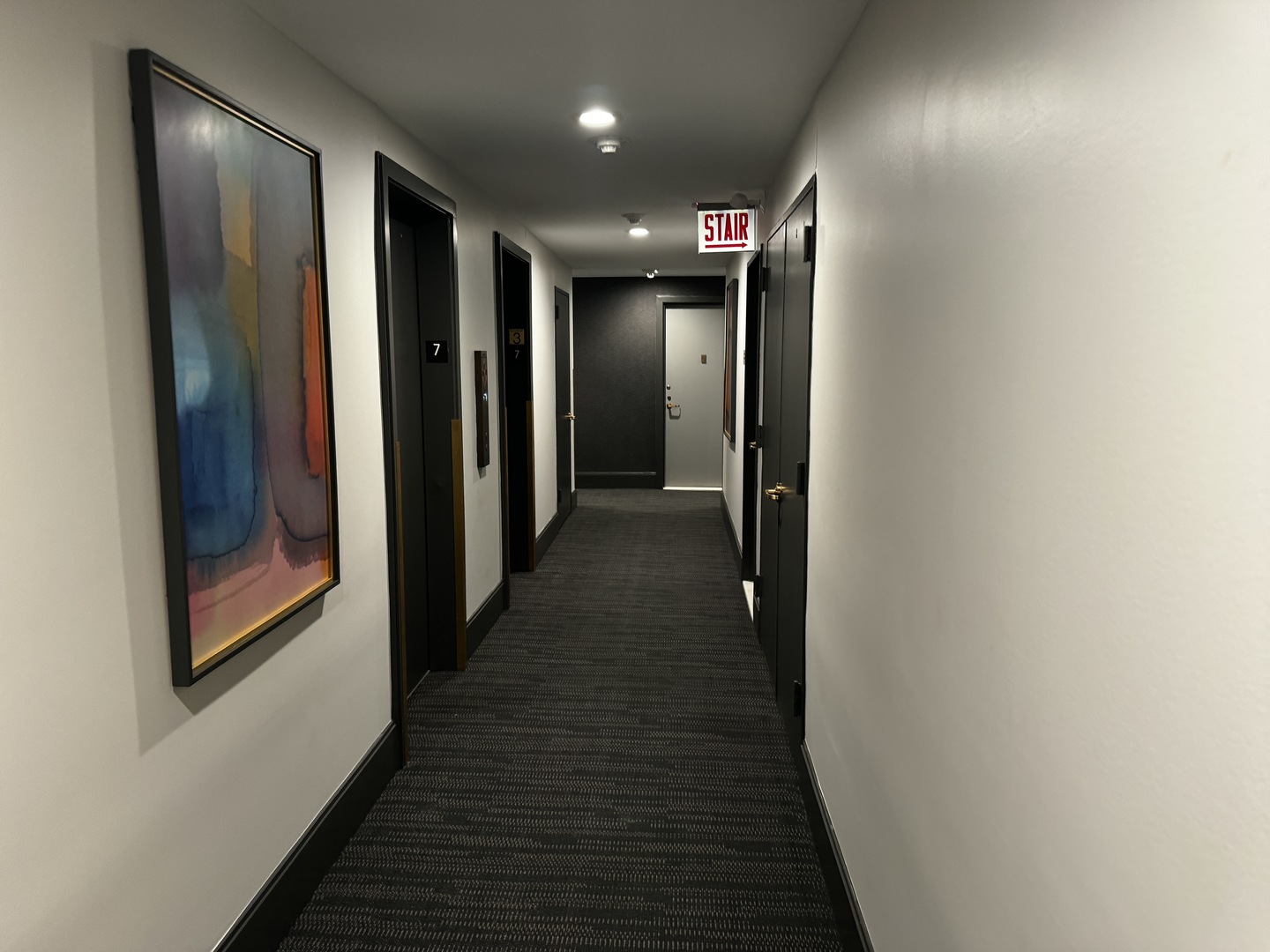 260 E Chestnut Street Unit: 706