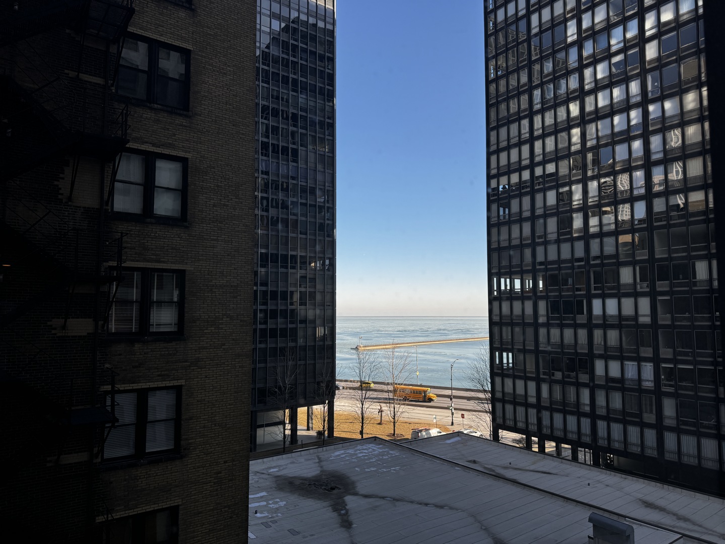 260 E Chestnut Street Unit: 706